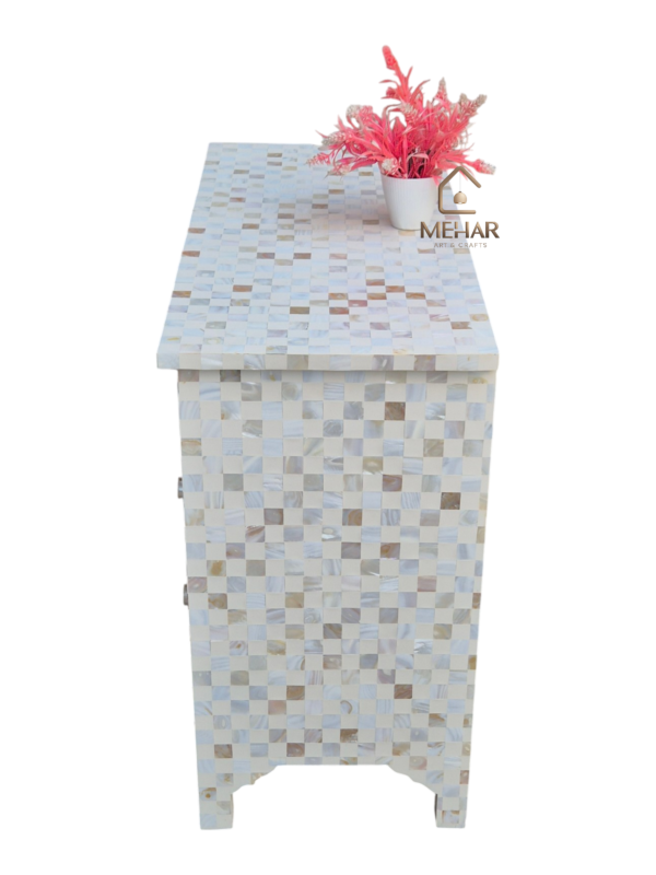 20251014_155642 WDN MOTHER OF PEARL INLAY CHEST OF 3 DRAWER IN WHITE FINISH